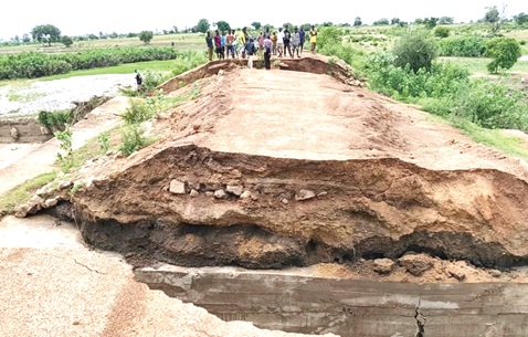 Konongo bridge collapse causes disruption
